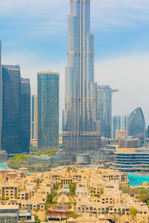 Boutique Living - Burj Views - Renovated Apartment Dubai