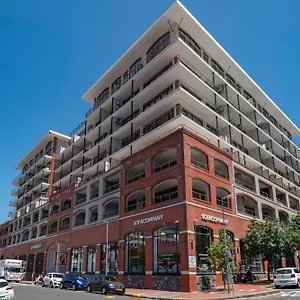 https://apt-xenia-by-totalstay.hotels-capetown.com