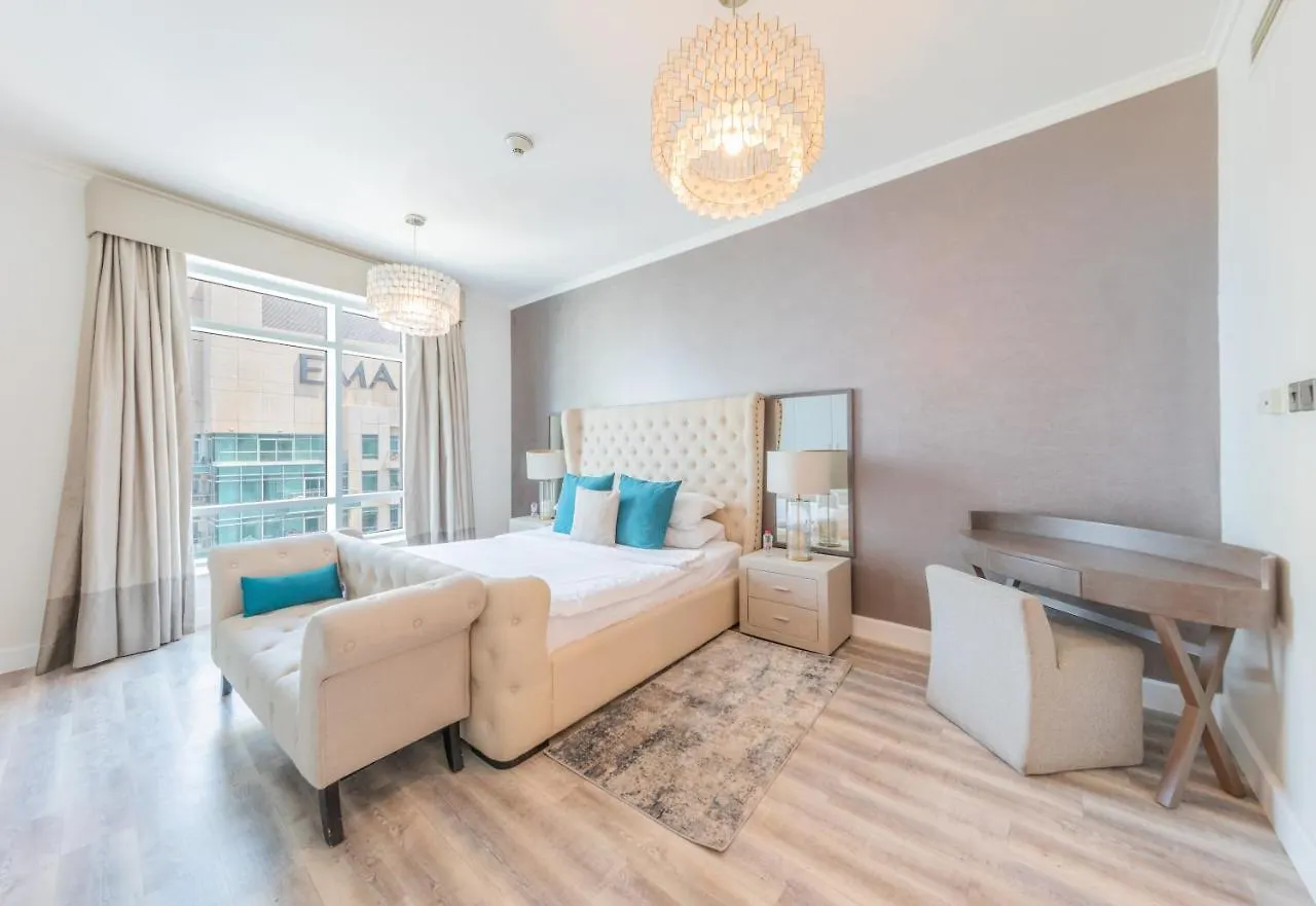 Boutique Living - Burj Views - Renovated Apartment Dubai