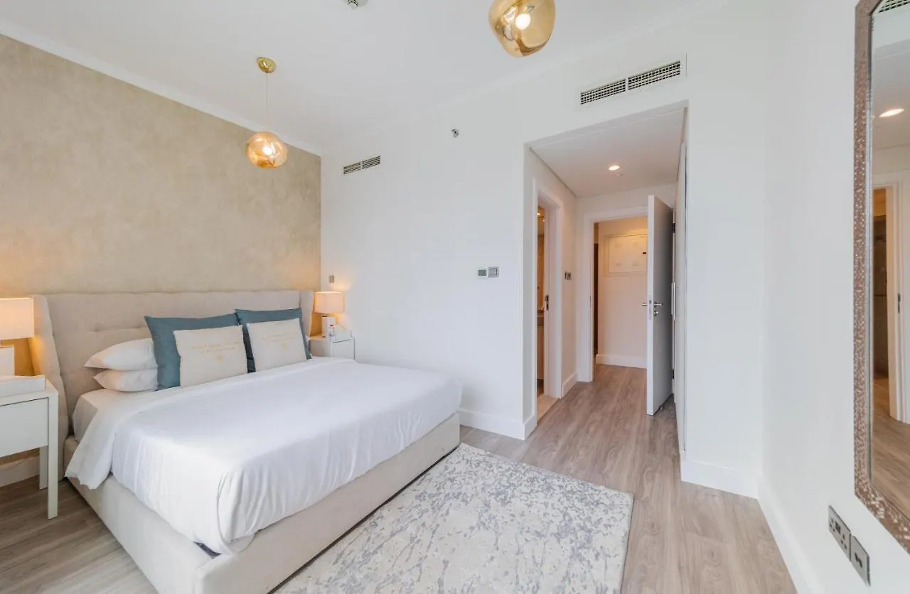 شقة Boutique Living - Burj Views - Renovated دبي