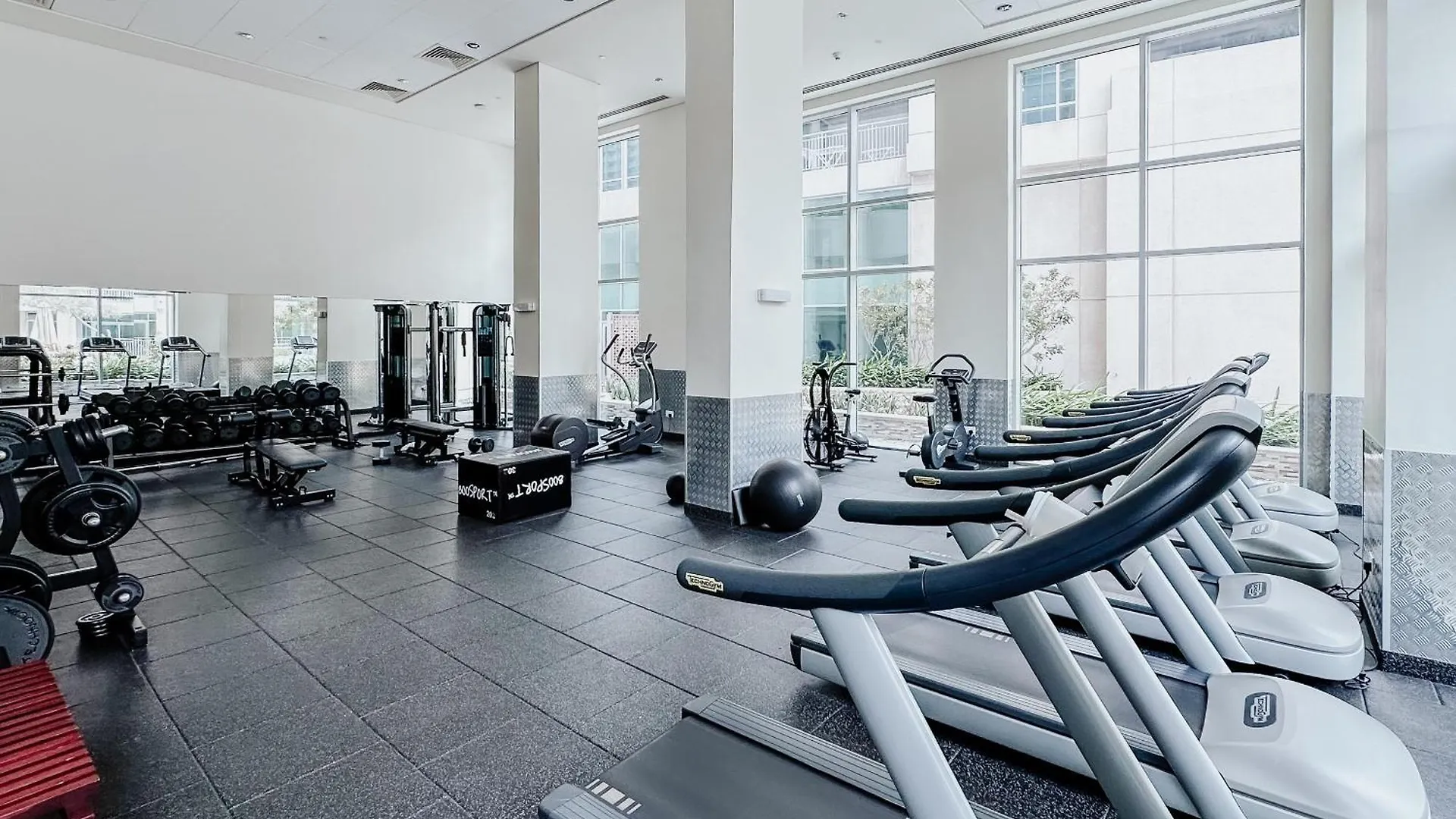 Boutique Living - Burj Views - Renovated Apartment Dubai